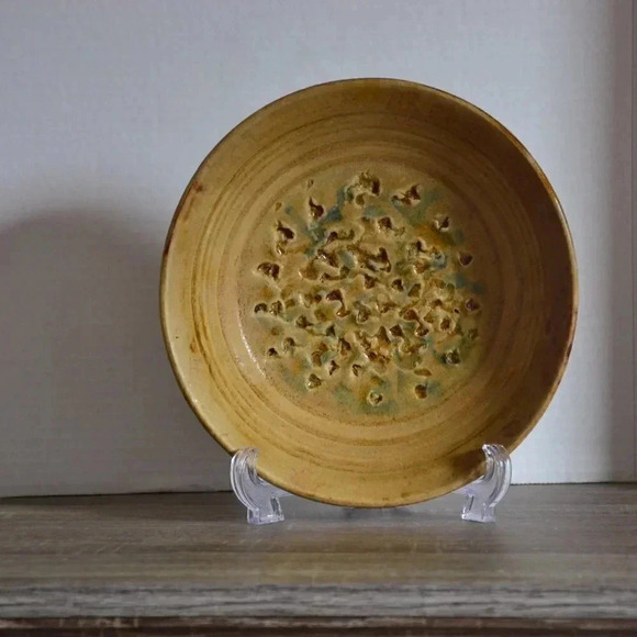 Handmade  Pottery Serving Bowl - Picture 2 of 4